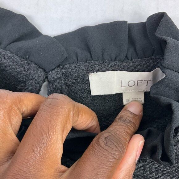 LOFT Womens Ruffled Trim Sweater Black Long Sleeve Knit Pullover Size PS Petites - Picture 5 of 12